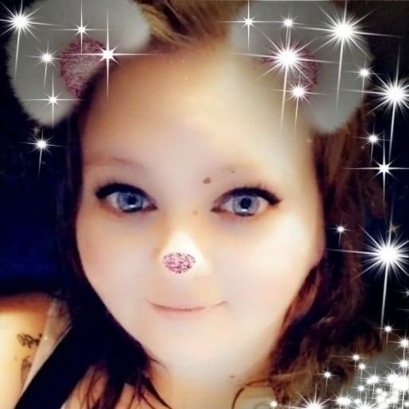 Meet your Posher, Tessa - Picture 1 of 1